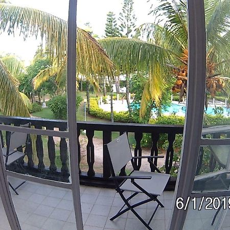 Hôtel La Francaise à Pereybere Beach Extérieur photo