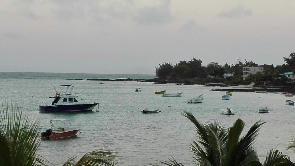 Hôtel La Francaise à Pereybere Beach Extérieur photo