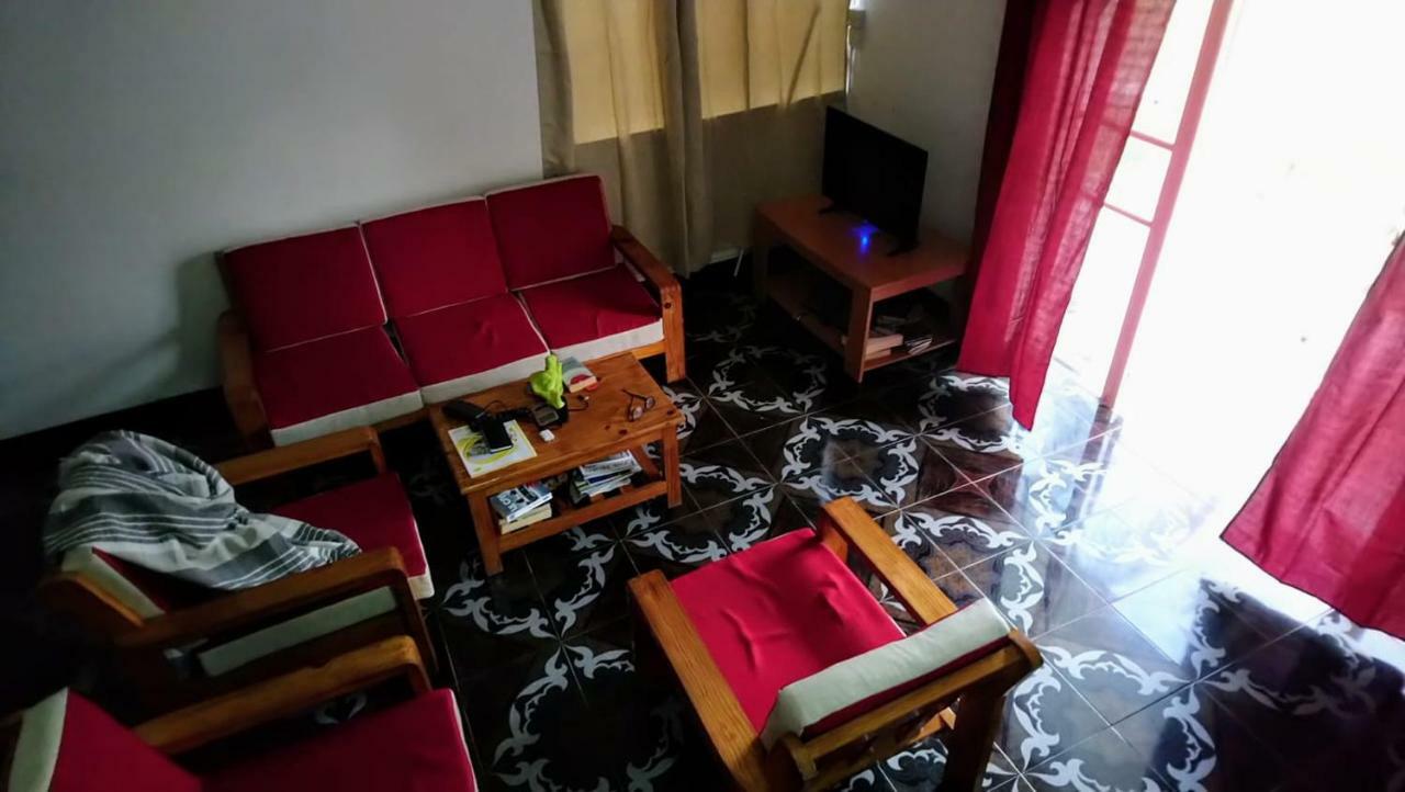 Hôtel La Francaise à Pereybere Beach Extérieur photo