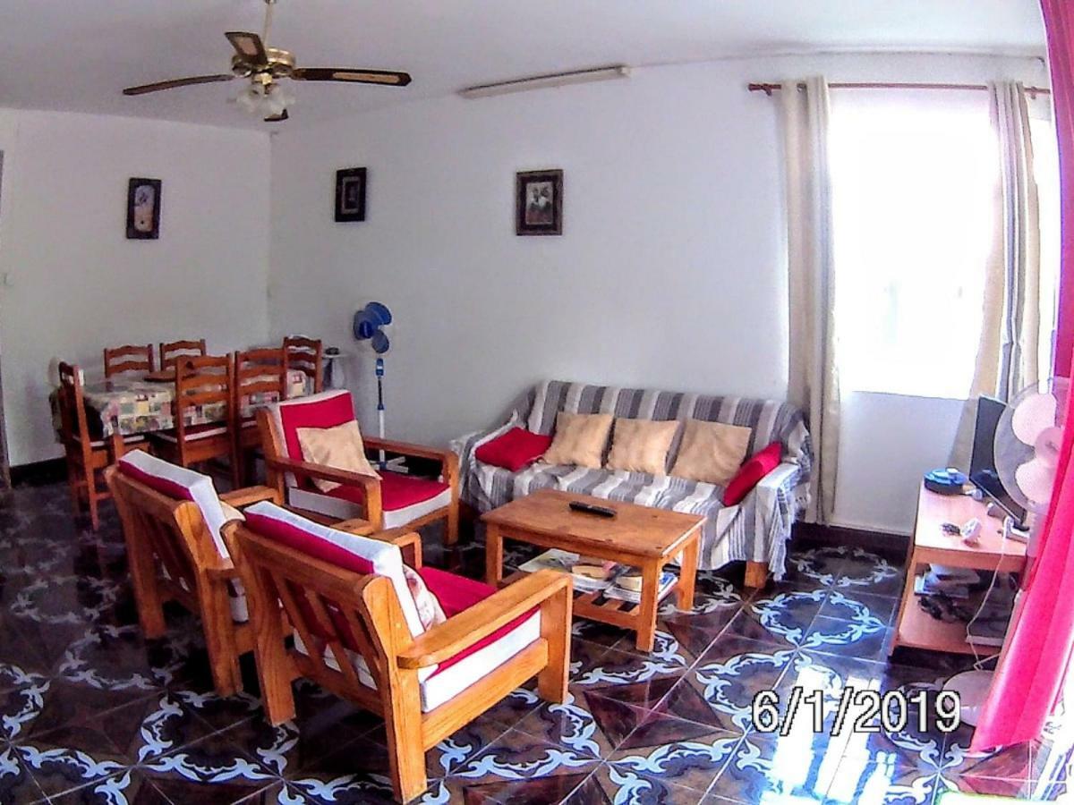 Hôtel La Francaise à Pereybere Beach Extérieur photo